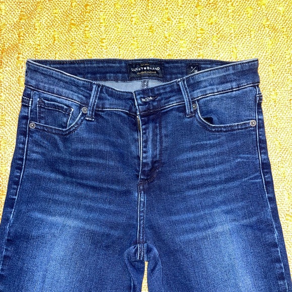 Dark Wash Lucky Brand Jeans - Picture 6 of 10